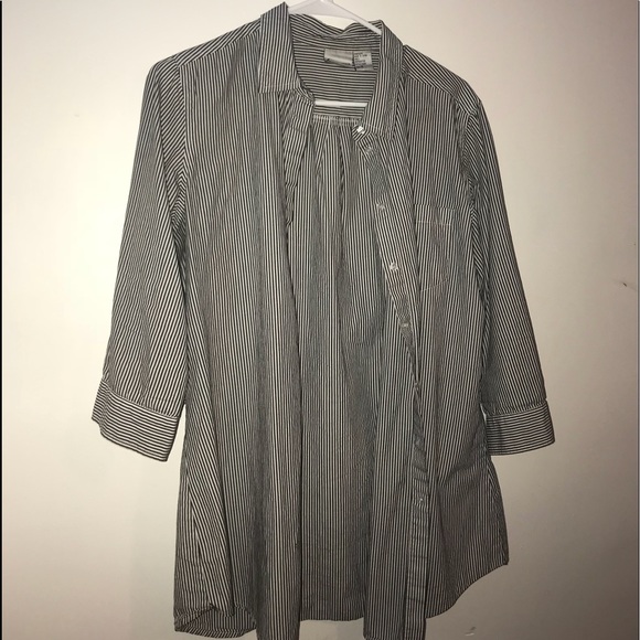 Dress shirt - Picture 1 of 1